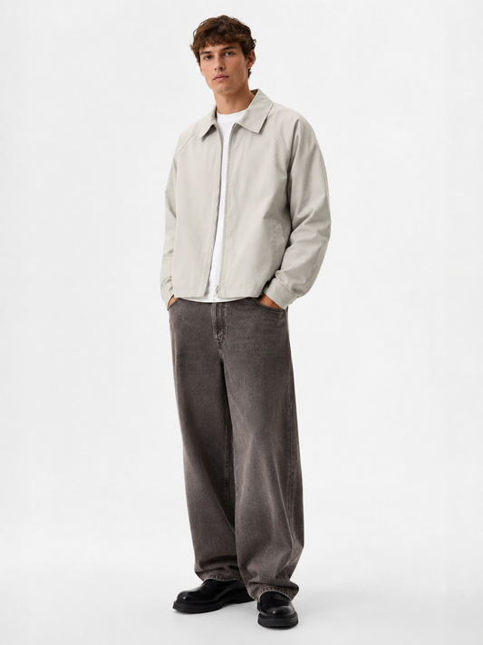Pull & Bear Jacket- crop fit full zipper unisex korean fit with inner lining.