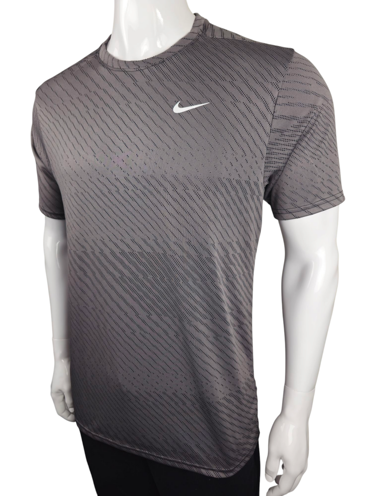Nike Drifit Performance T-shirt Quick Dry Breathable Grey LinesTextured Fabric 02